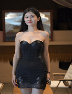 大胸美女无遮住-国产在线干